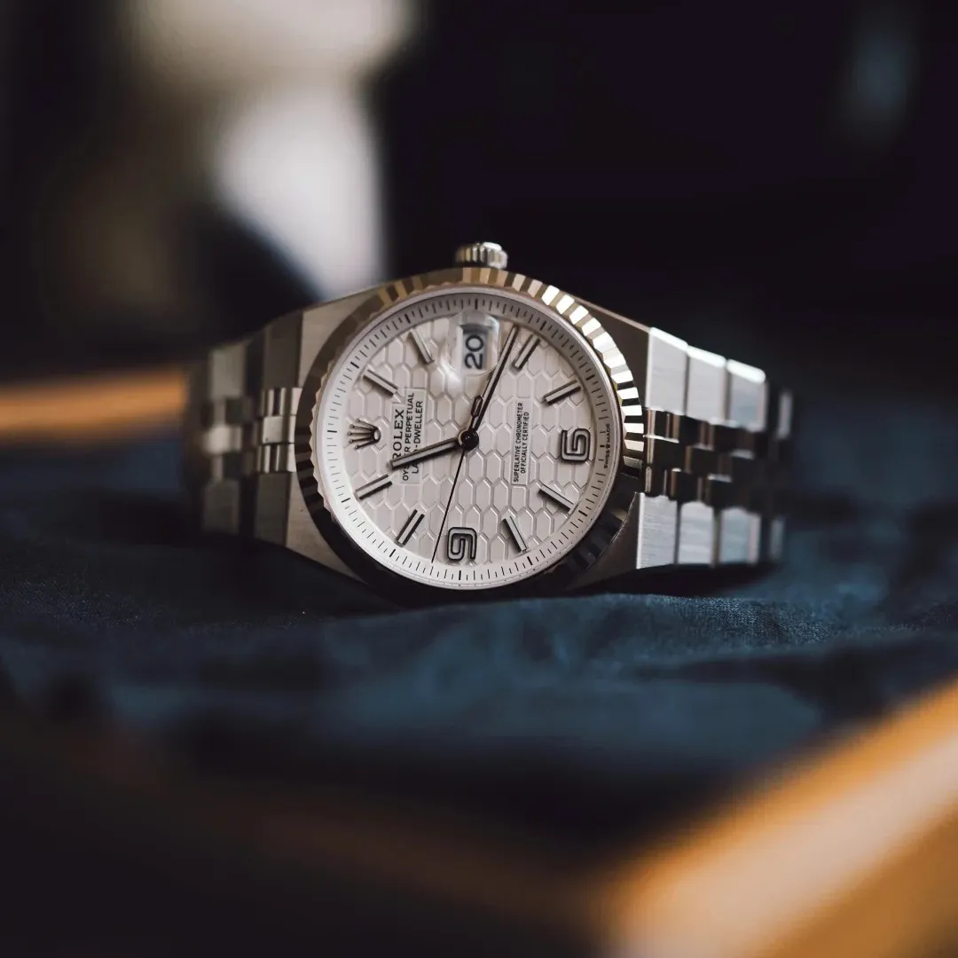 Land-Dweller 40 mm 127334 – Luxus Uhr aus Oystersteel & Weißgold